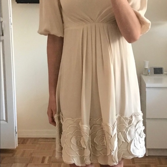 Very sexy yet contemporary beautiful BCBG dress - Picture 2 of 2